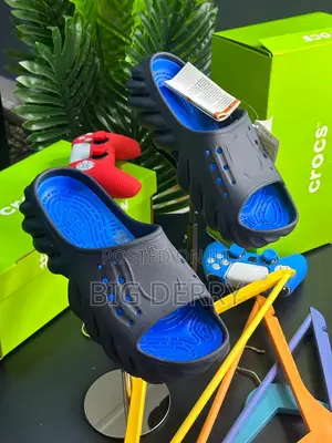 Crocs Echo Slides