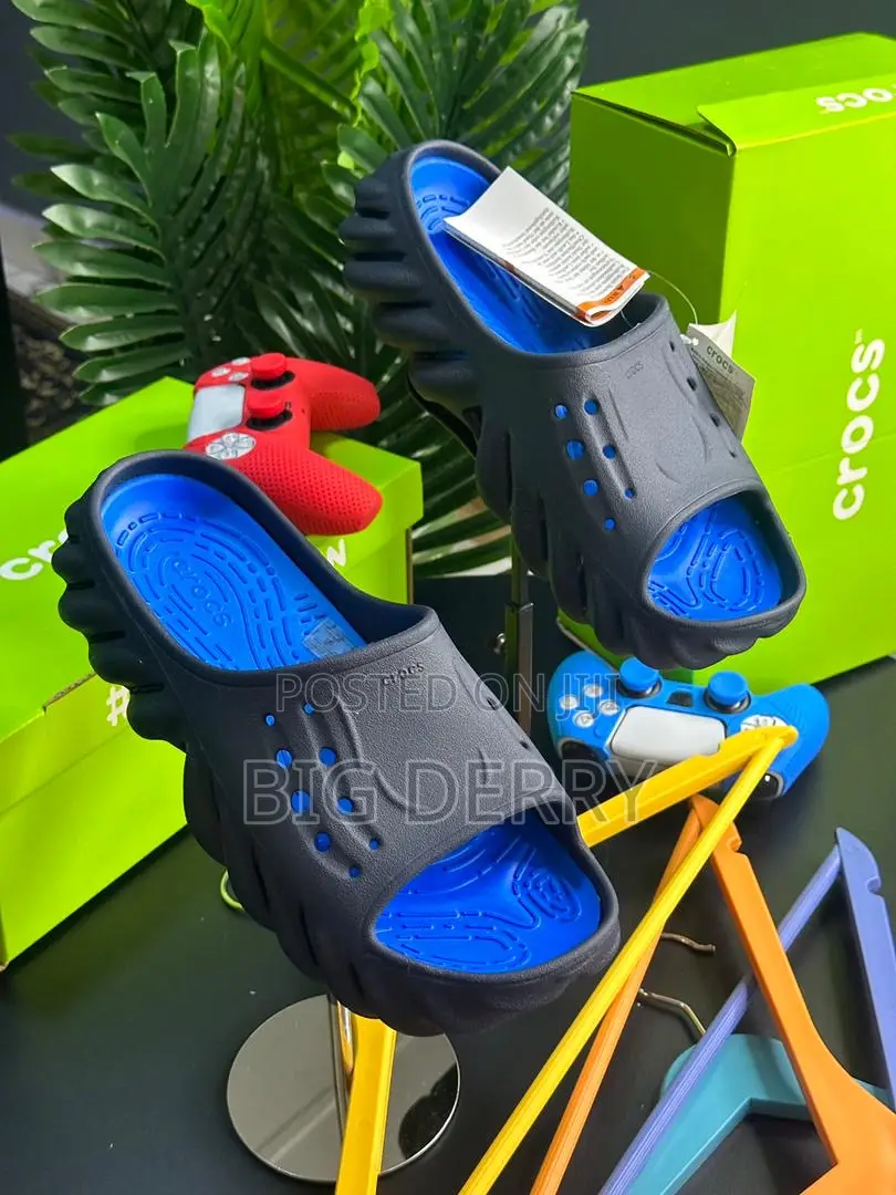 Crocs Echo Slides