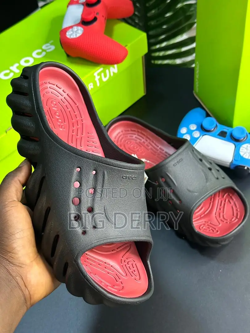 Crocs Echo Slides