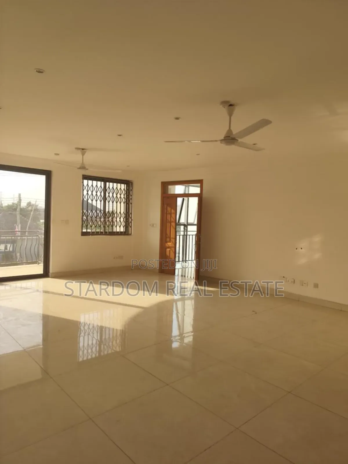 3bdrm Apartment in American House for rent