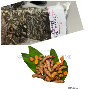 Green Tea Herbs / Fresh Turmeric Roots