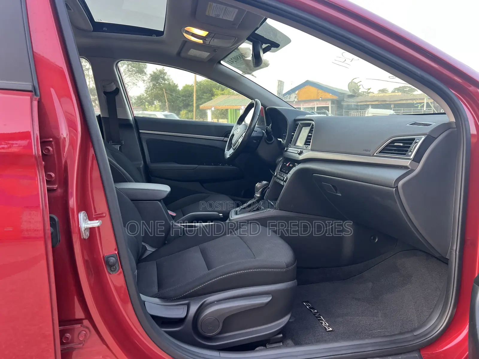 Hyundai Elantra 2017 Red