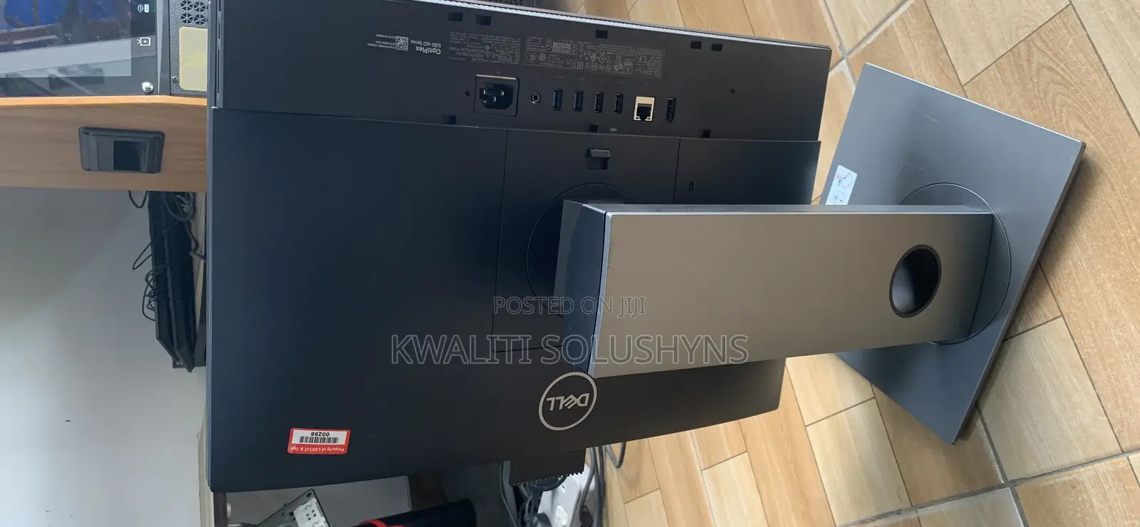 Desktop Computer Dell OptiPlex 5260 8GB Intel Core I5 SSD 256GB