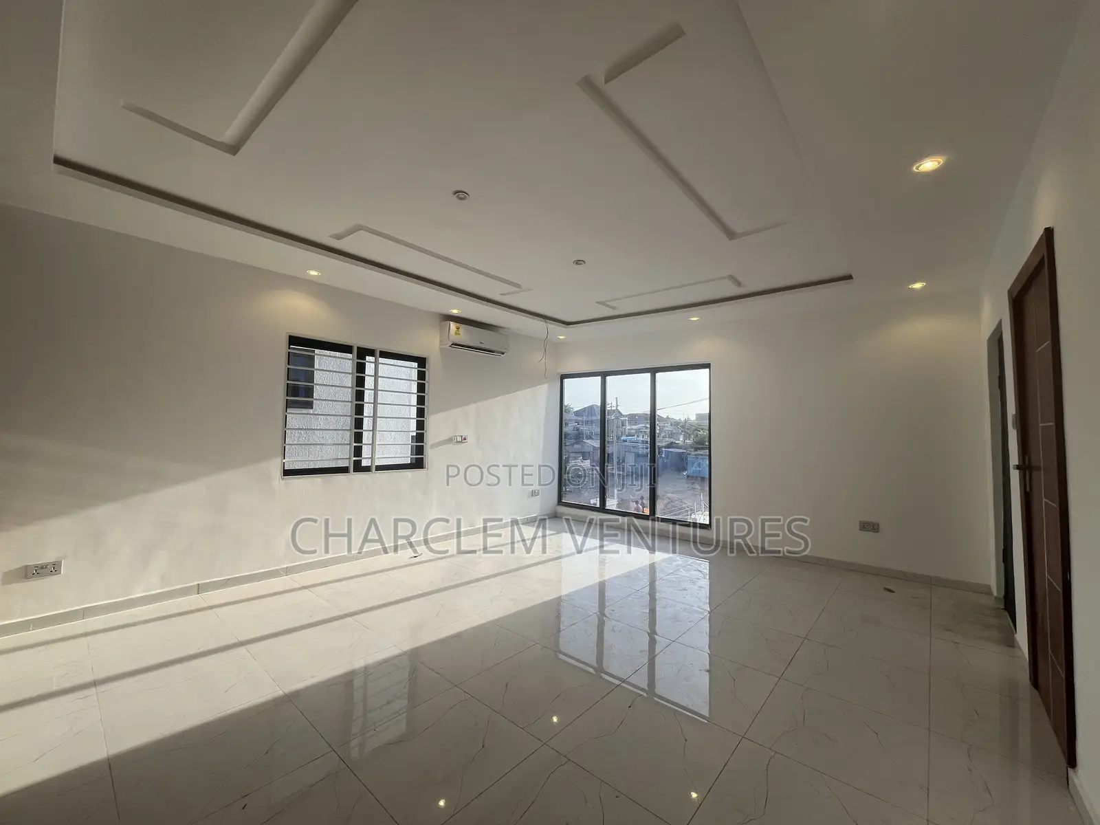 4bdrm House in Charclem Ventures School Junction for sale