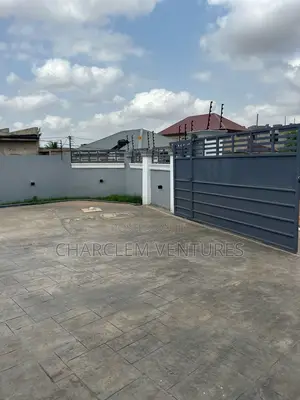 3bdrm House in Charclem Ventures, Accra Metropolitan for sale