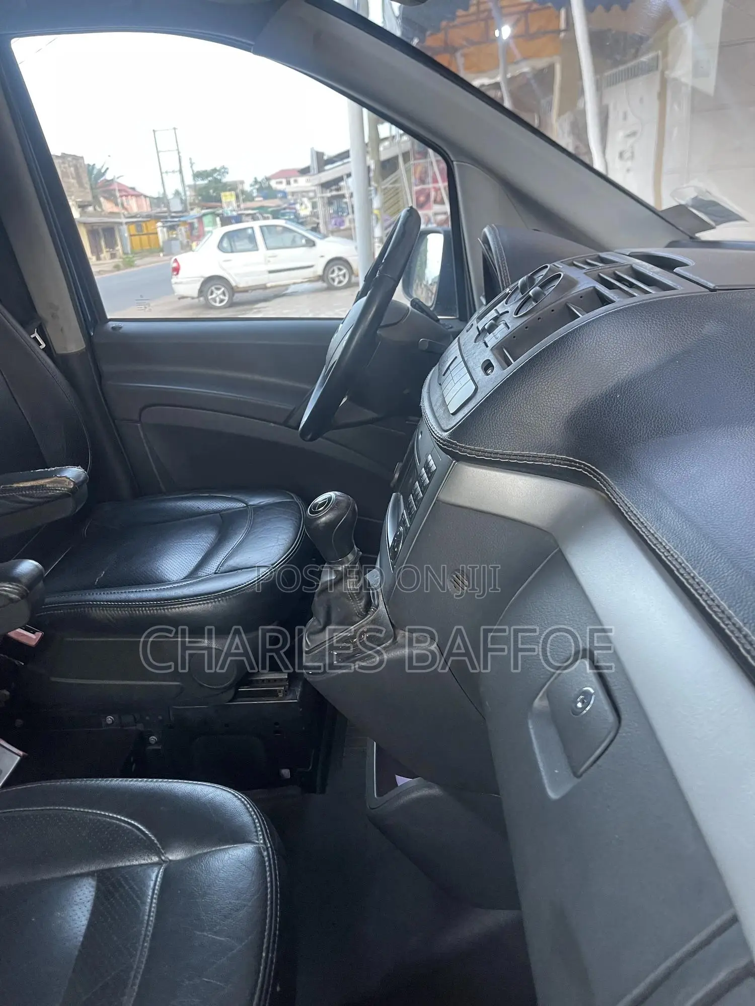 Mercedes-Benz Vito 2012 Blue