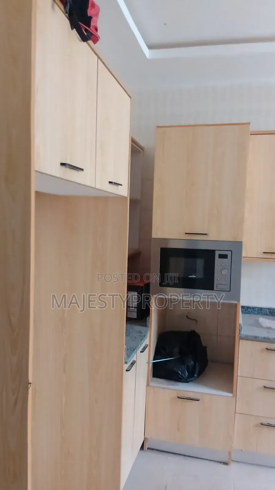 3bedrooms Self-Compound for Sale at Spintex