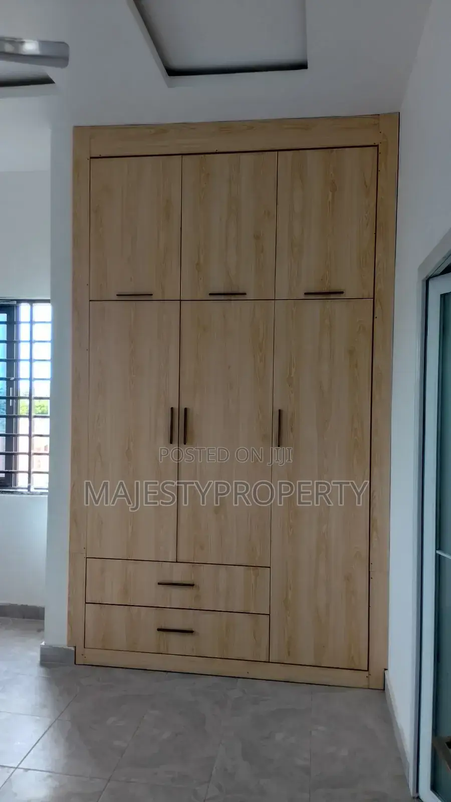 3bedrooms Self-Compound for Sale at Spintex