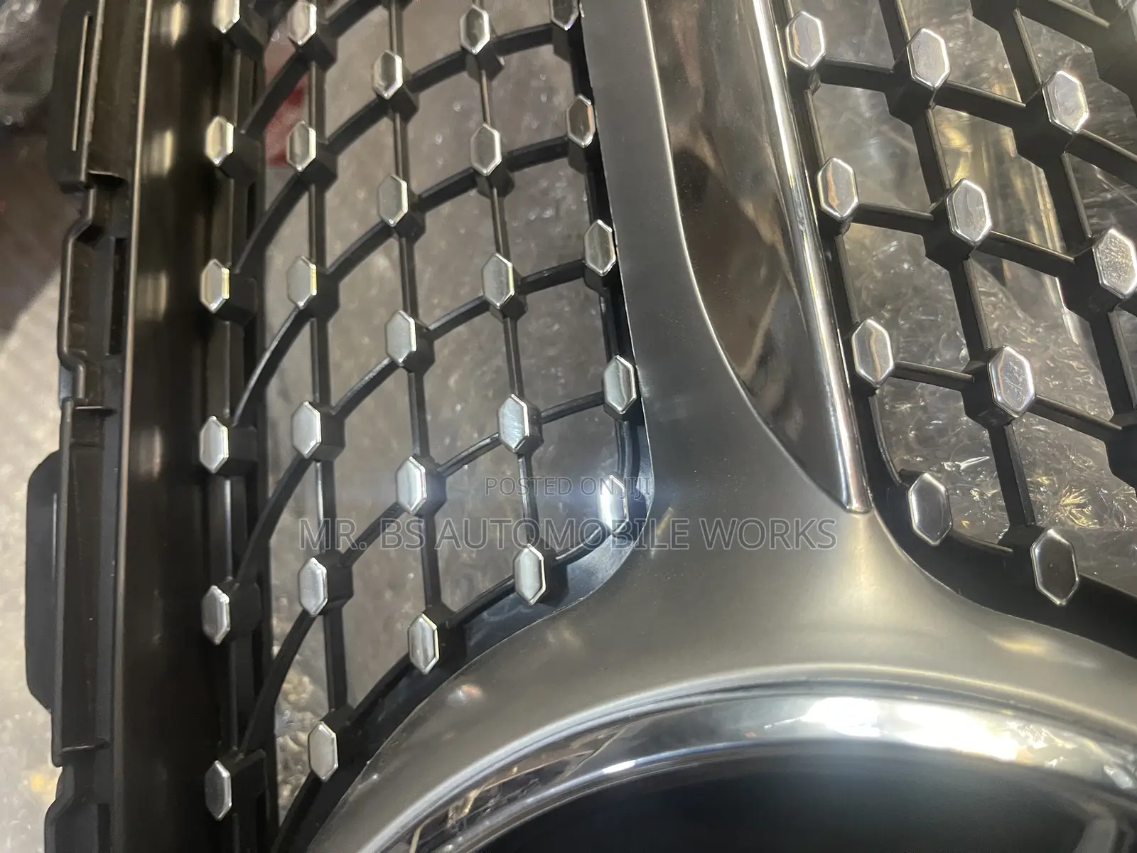 Mercedes Benz C300 Top Grill / Shells 2015 To 2020