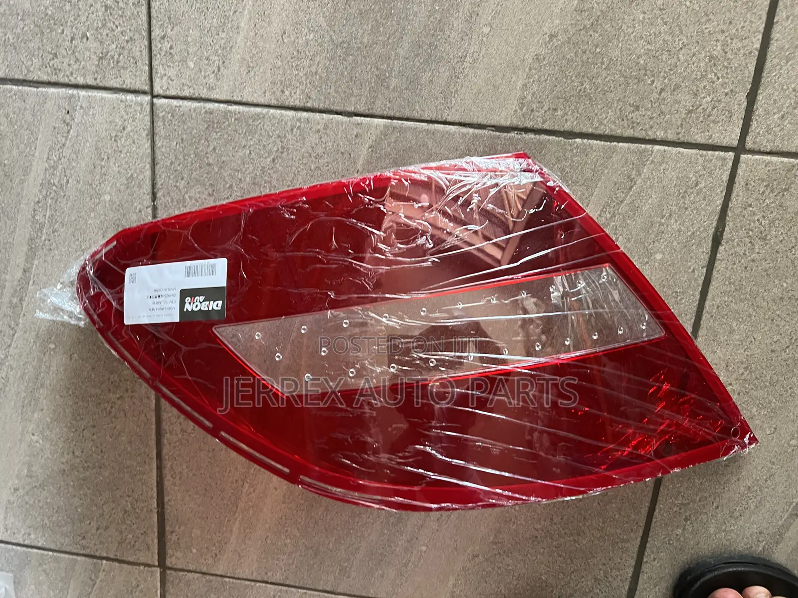Mercedes Benz W204 Taillight Face Cover 2008-2014