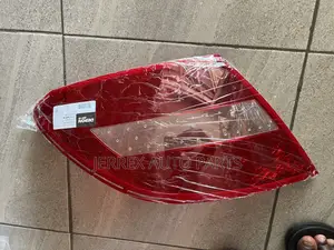 Mercedes Benz W204 Taillight Face Cover 2008-2014