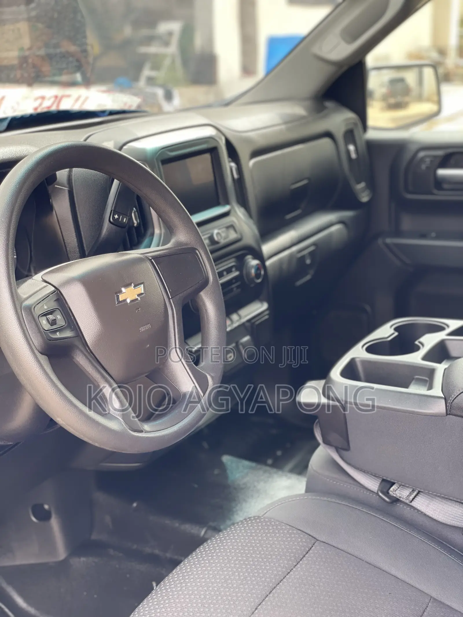 Chevrolet Silverado 2020 White