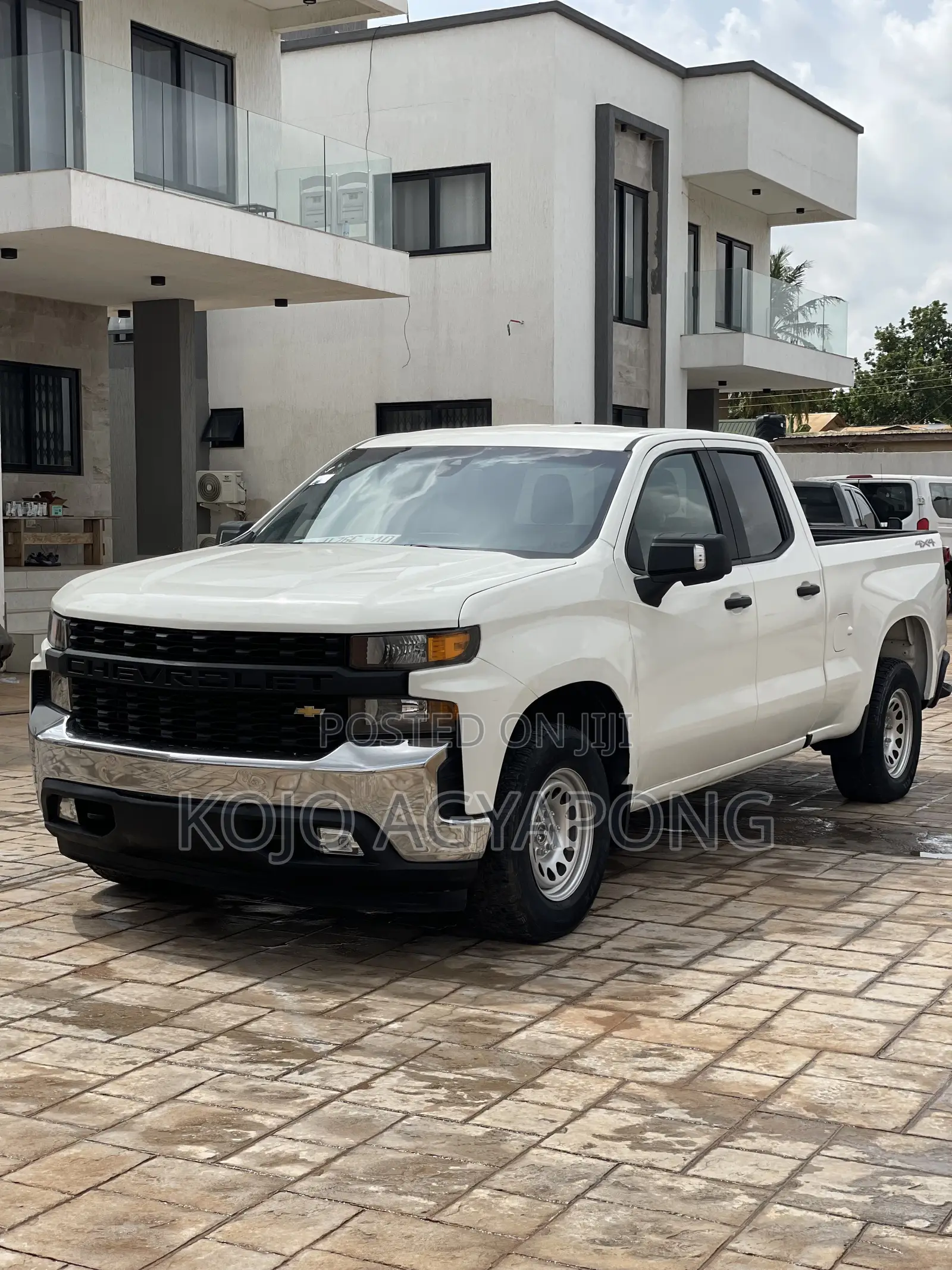 Chevrolet Silverado 2020 White