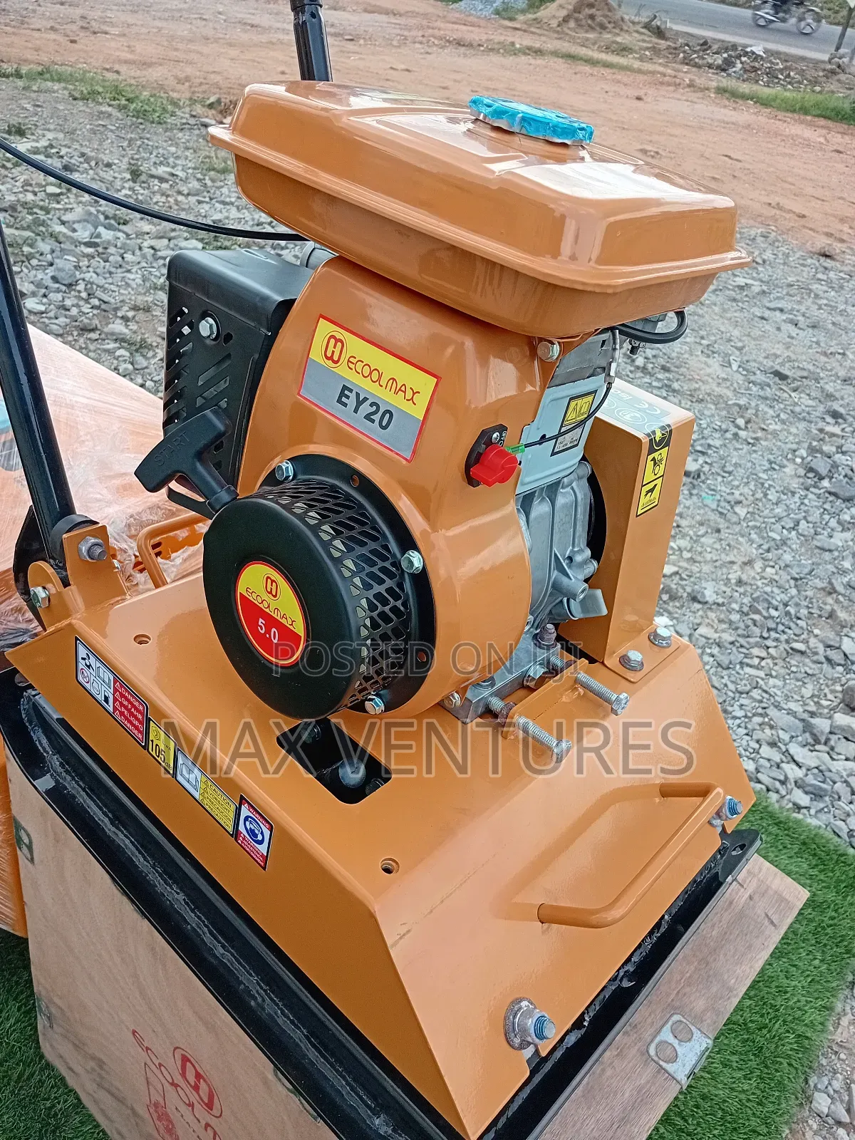 Gasoline Plate Compactor C-90