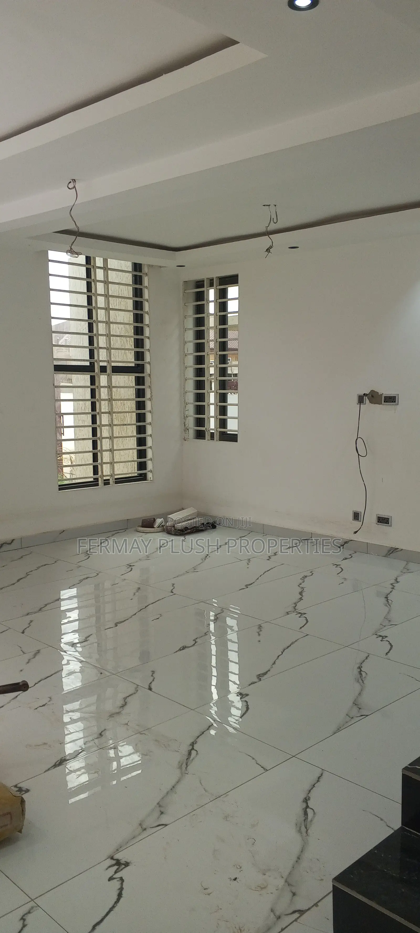 4bdrm Mansion in Kwabenya Home, Accra Metropolitan for sale