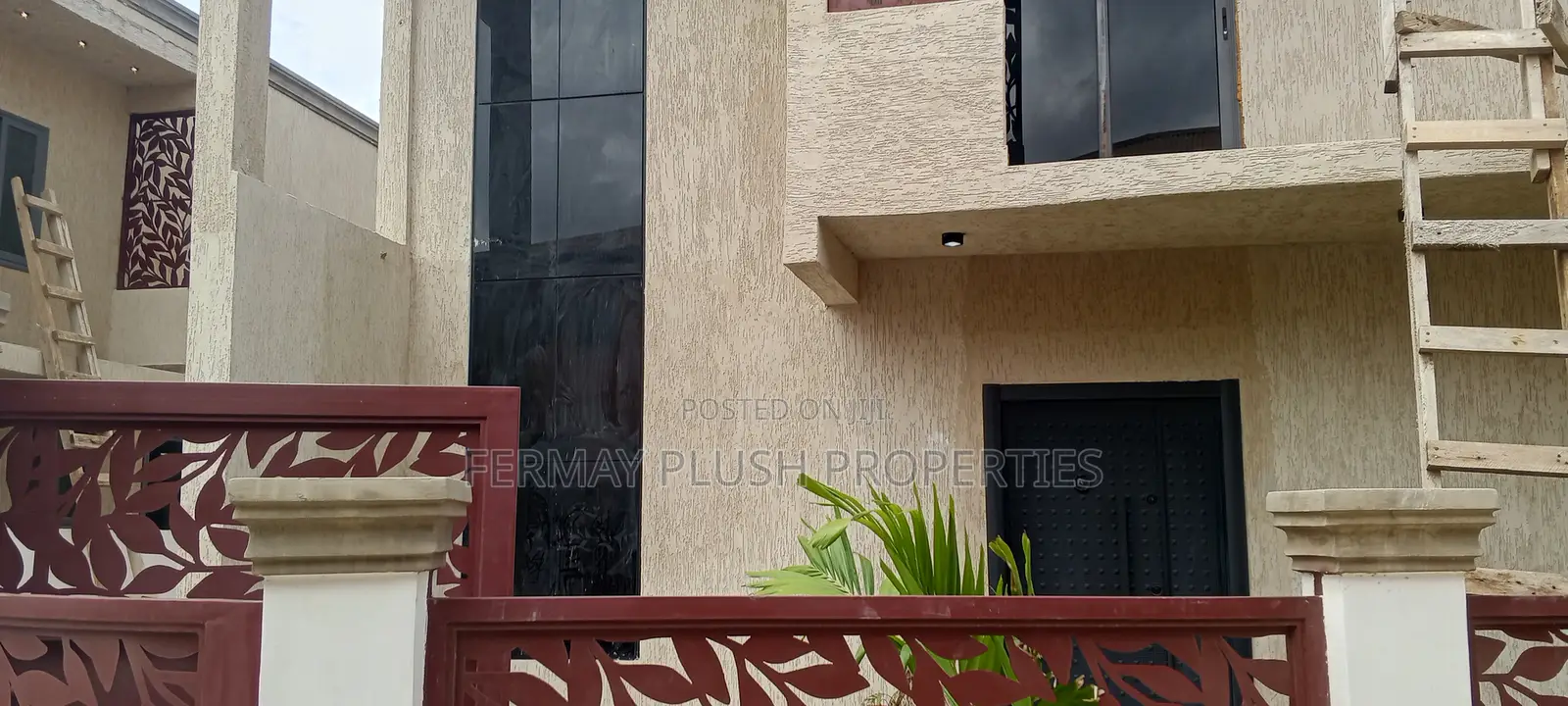 4bdrm Mansion in Kwabenya Home, Accra Metropolitan for sale