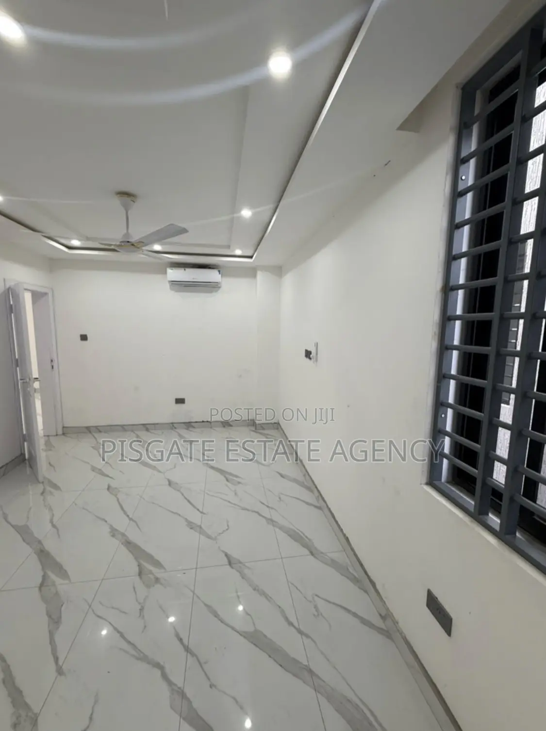 5bdrm House in Lartebiokorshie for sale