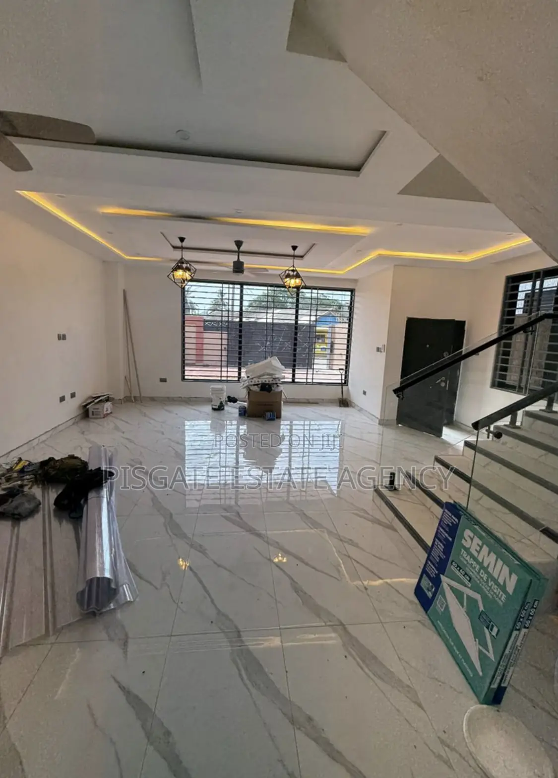 5bdrm House in Lartebiokorshie for sale