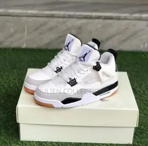 Jordan Retro 4 Sb Black N White