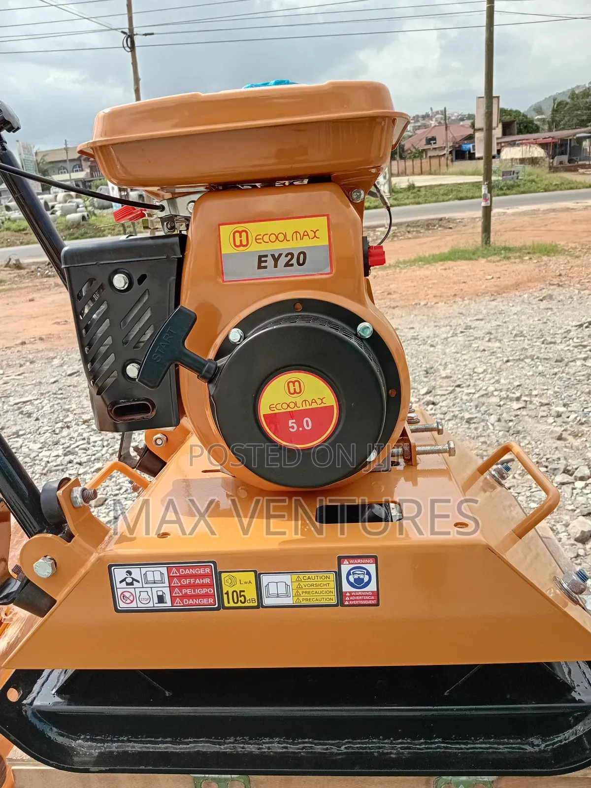 Ecoolmax Ey20 Gasoline Efficient Plate Compactor for the Job