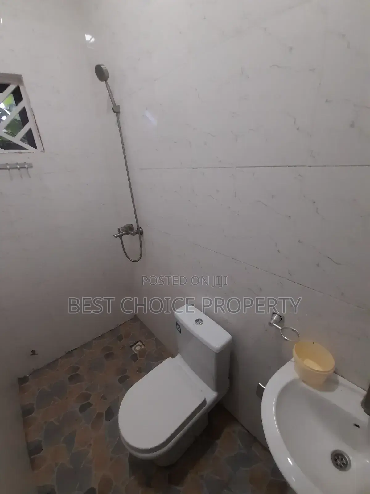 2bdrm Apartment in Lakeside Community 1 for rent