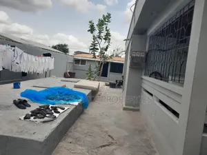 12bdrm House in Buokrom Estate, Kumasi Metropolitan for sale