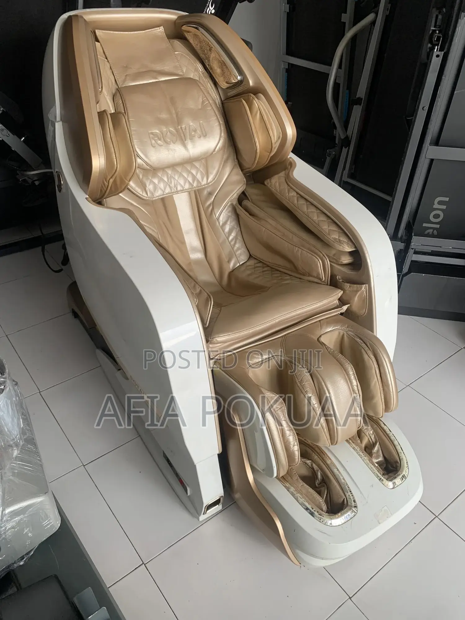 Massage Chair Rotai