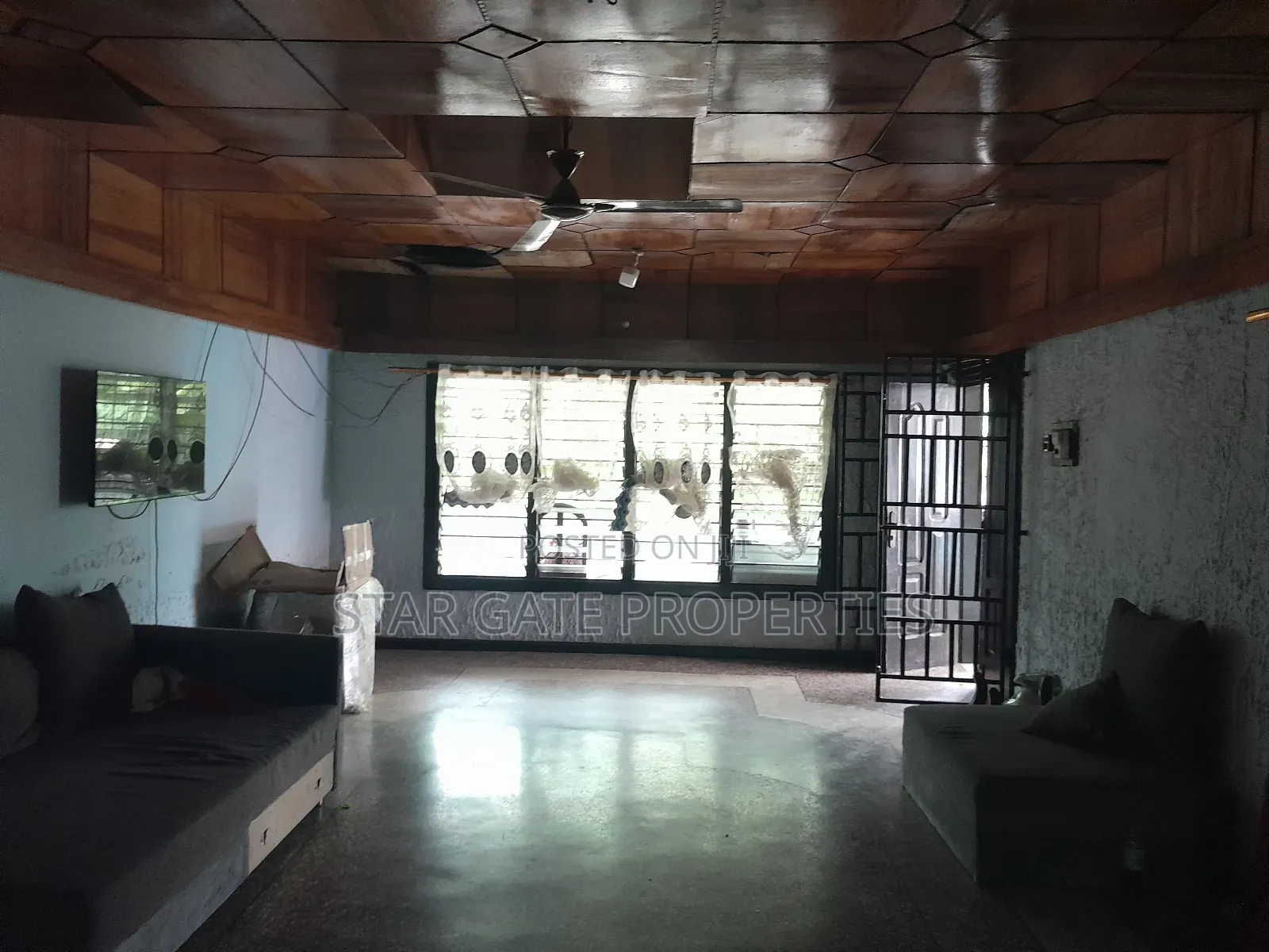 12bdrm House in Buokrom Estate, Kumasi Metropolitan for sale