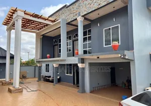 6bdrm House in Star Gate Properties, Kumasi Metropolitan for sale