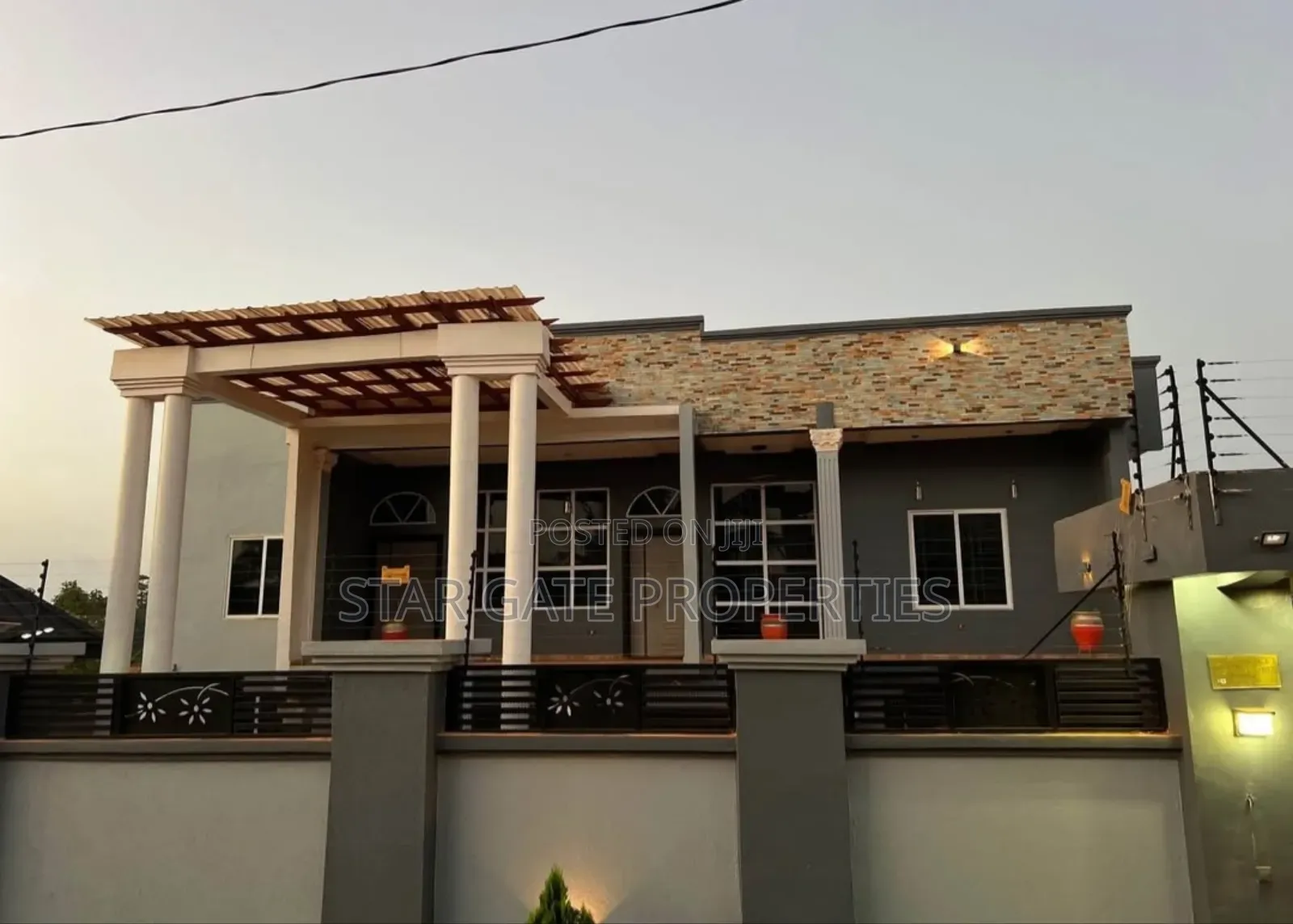 6bdrm House in Star Gate Properties, Kumasi Metropolitan for sale