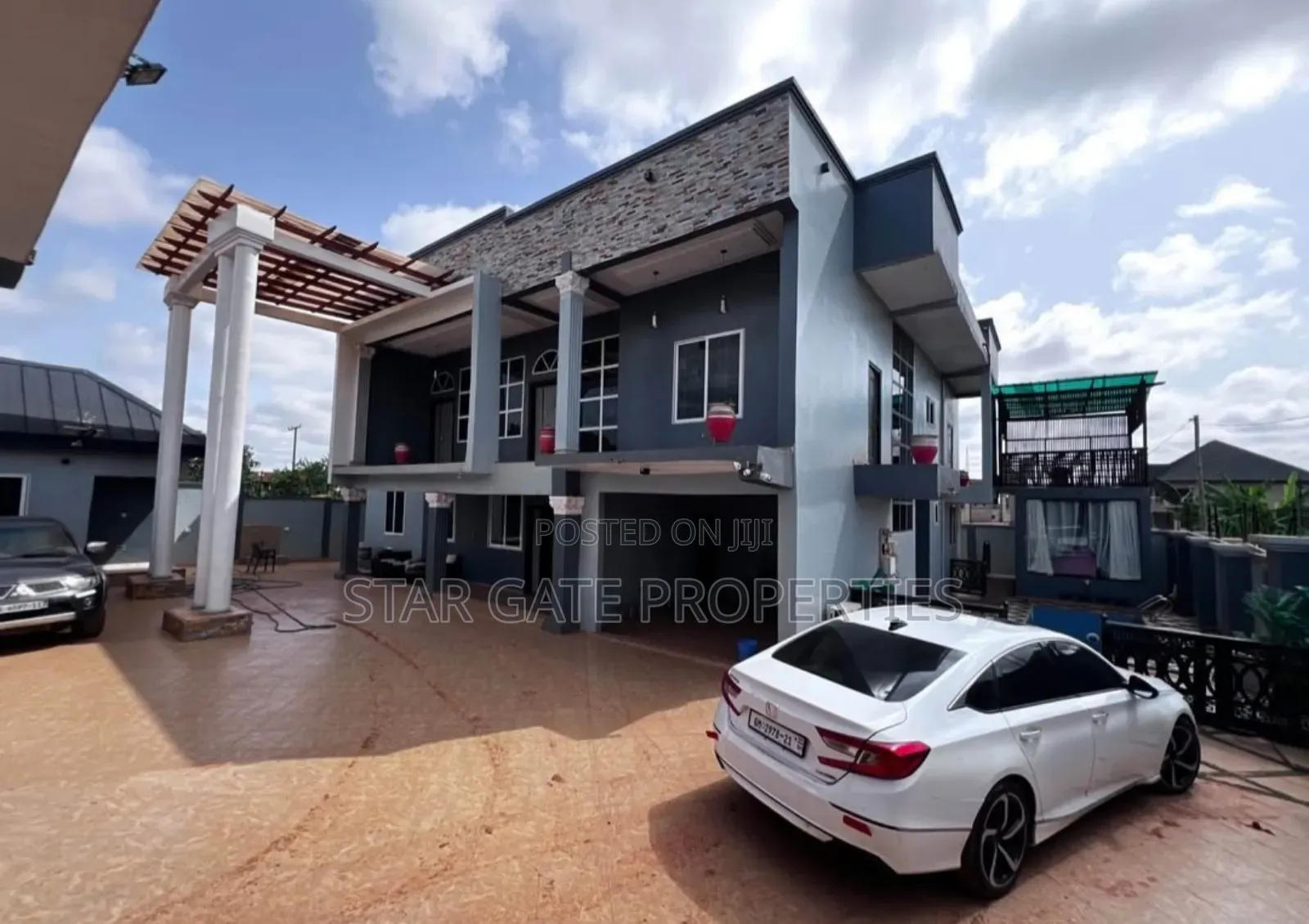 6bdrm House in Star Gate Properties, Kumasi Metropolitan for sale