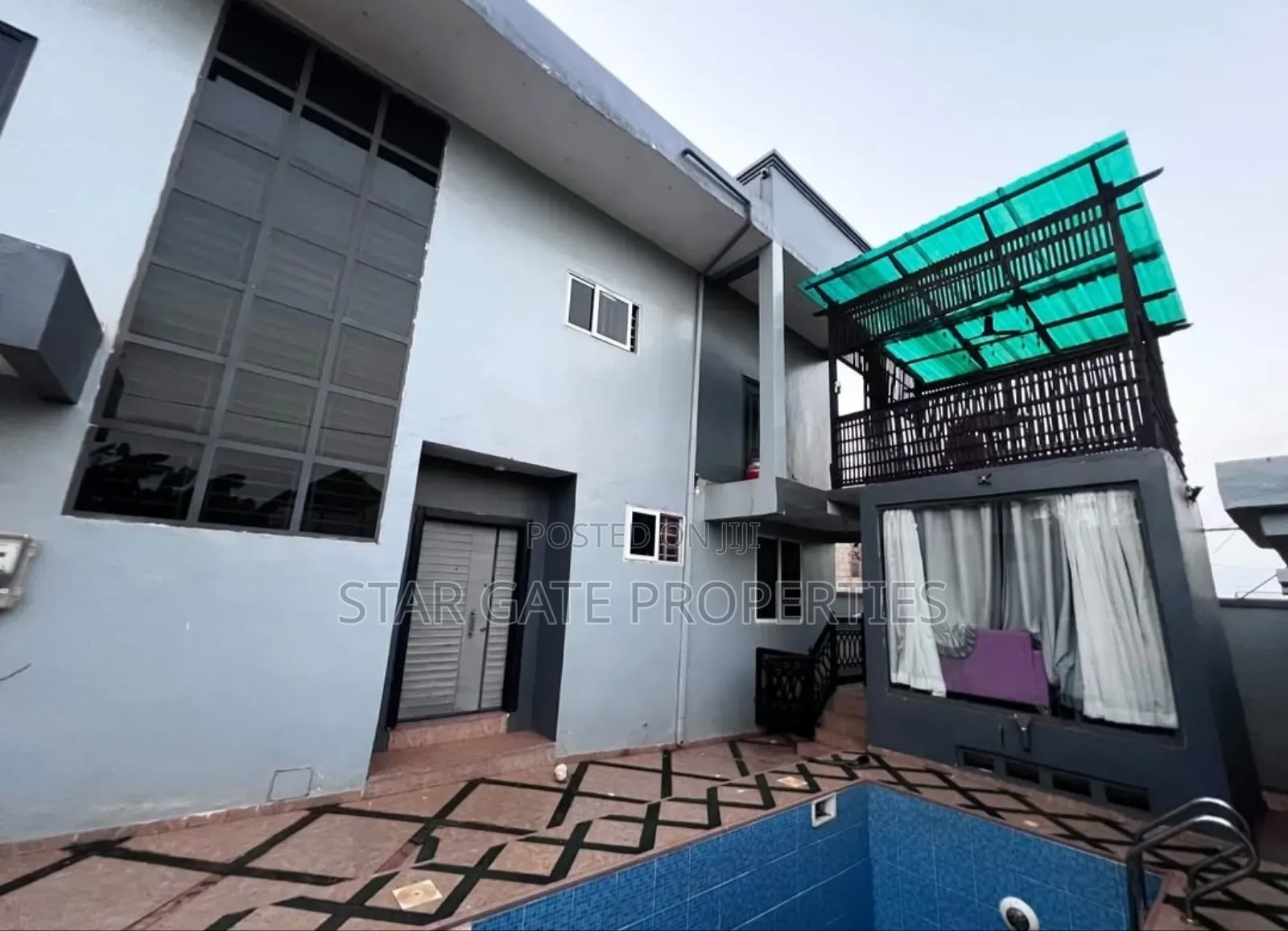 6bdrm House in Star Gate Properties, Kumasi Metropolitan for sale