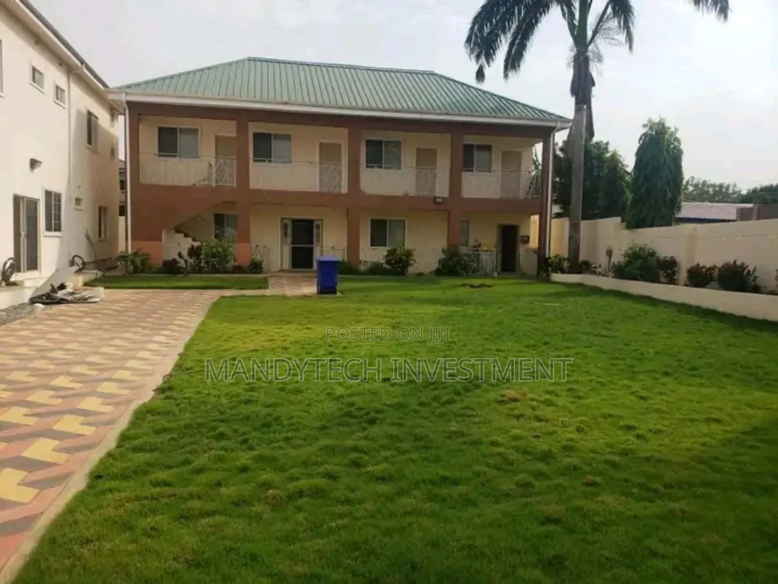 20bdrm Apartment in Barrier for sale