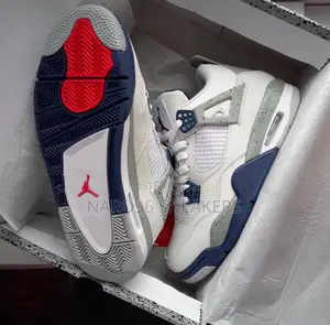 Jordan Retro 4