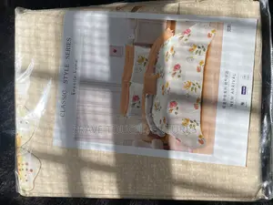 King Size 2 Bedsheet With 4 Pillow Case - 00392