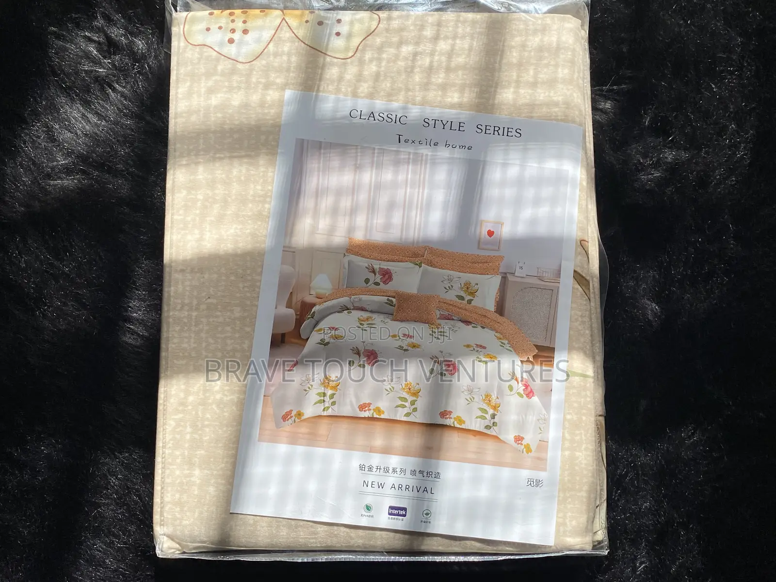 King Size 2 Bedsheet With 4 Pillow Case - 00392