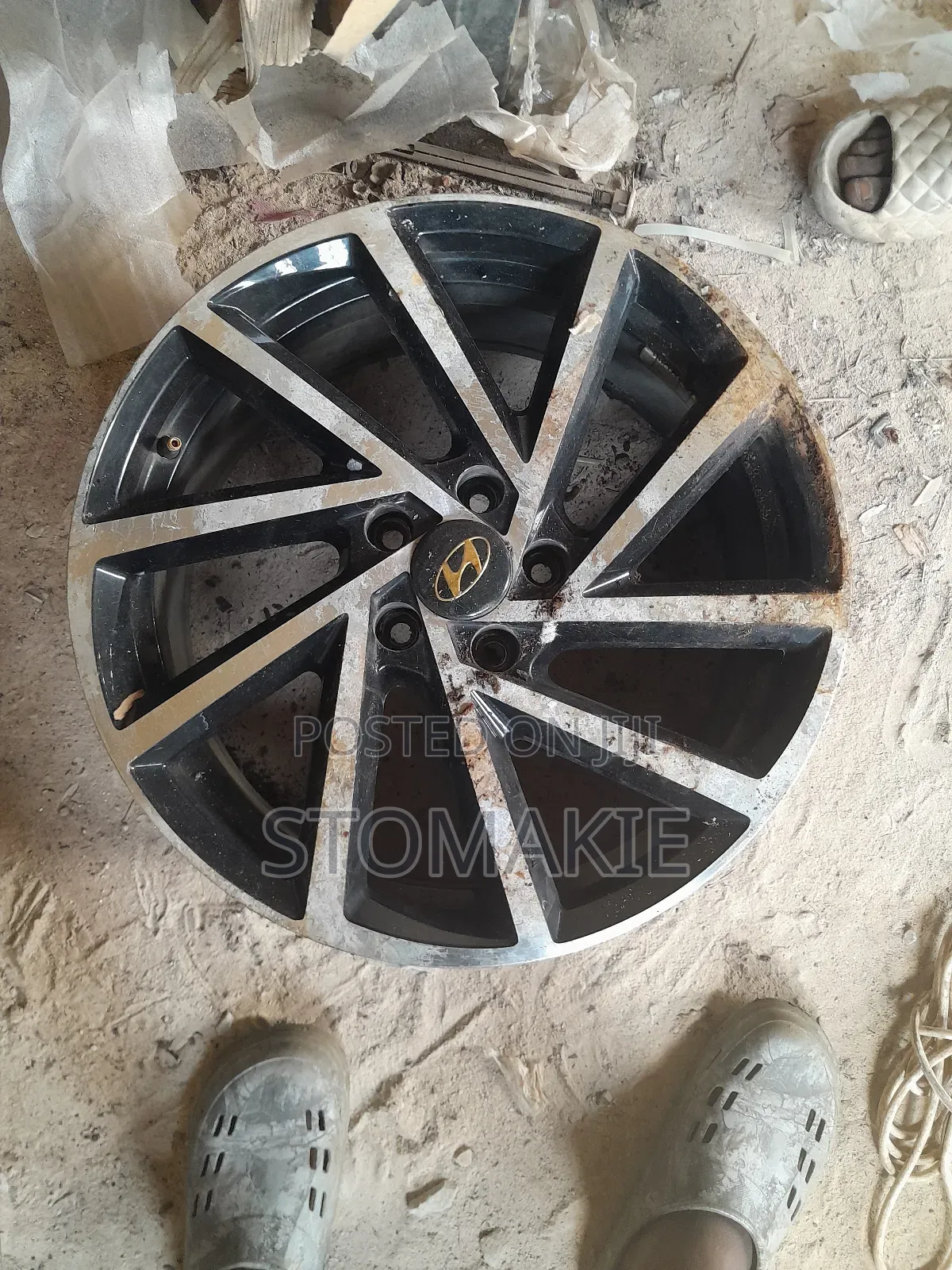 R 18 Kia and Veloster Rims (3 Pieces)
