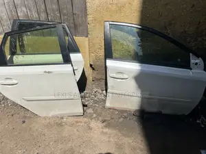 Toyota Im 2016-2019 Doors
