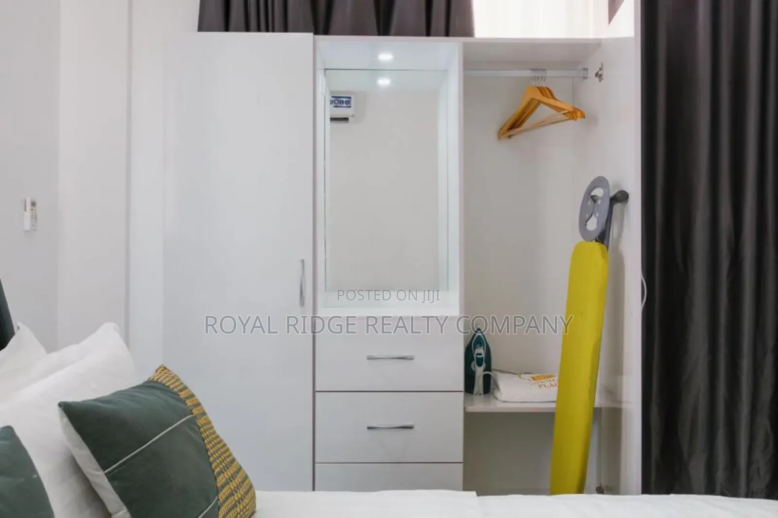 Furnished 3bdrm Apartment in East Airport Close, Accra Metropolitan