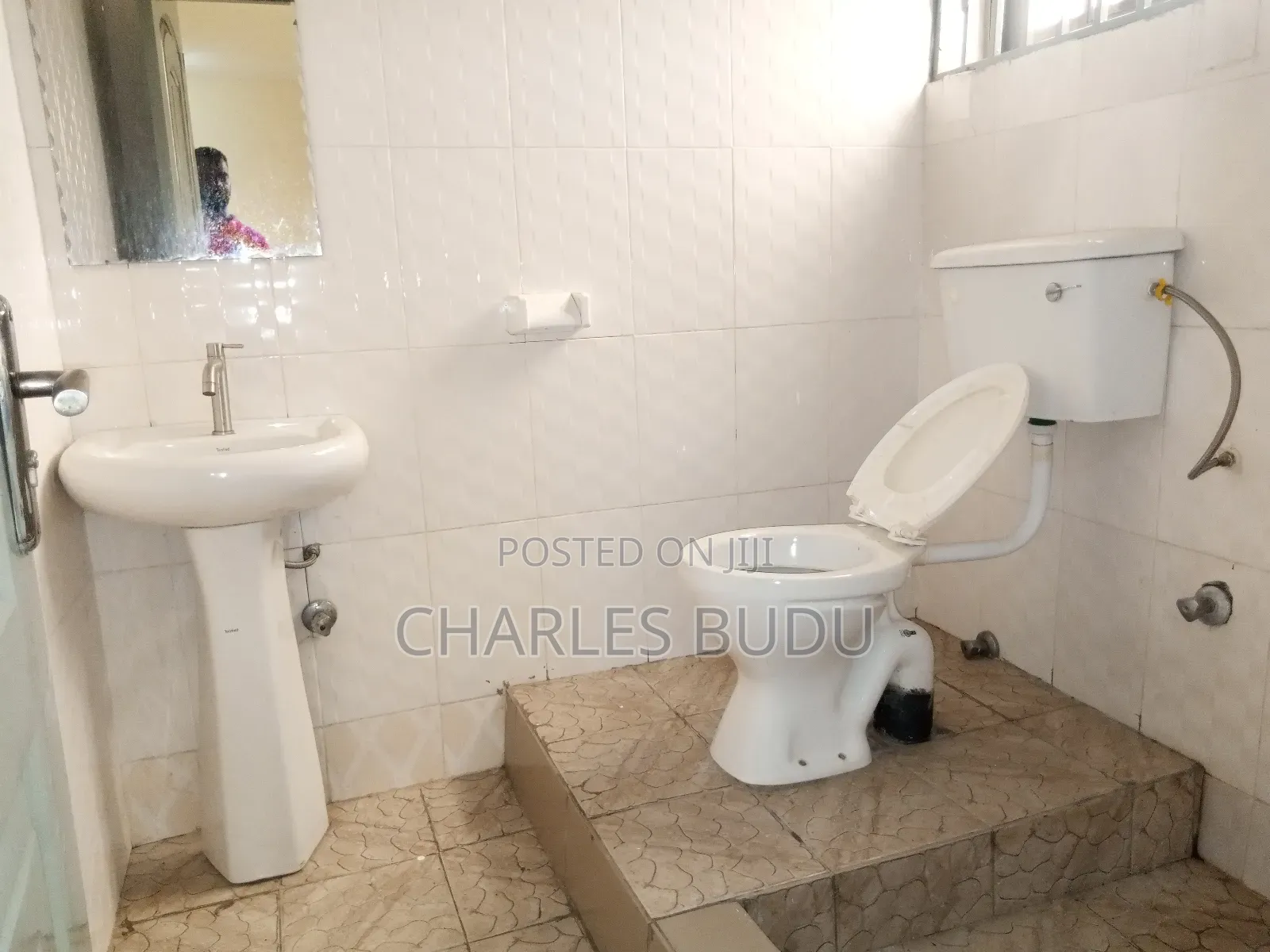 1bdrm Apartment in Ajololo Estate, Dansoman for rent