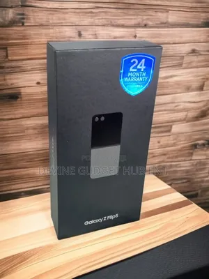 New Samsung Galaxy Z Flip 5 256 GB Green