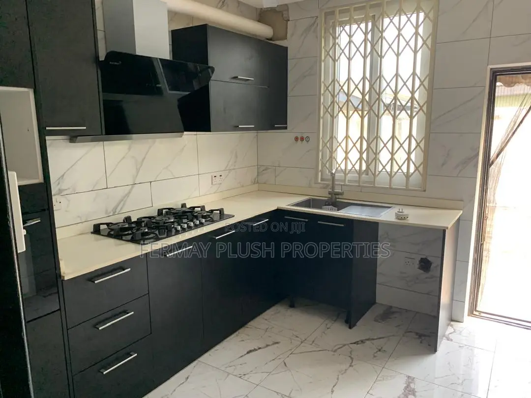 4bdrm House in Fermay Plush Home, Accra Metropolitan for sale