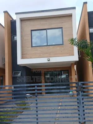 3bdrm Duplex in Oyarifa for sale