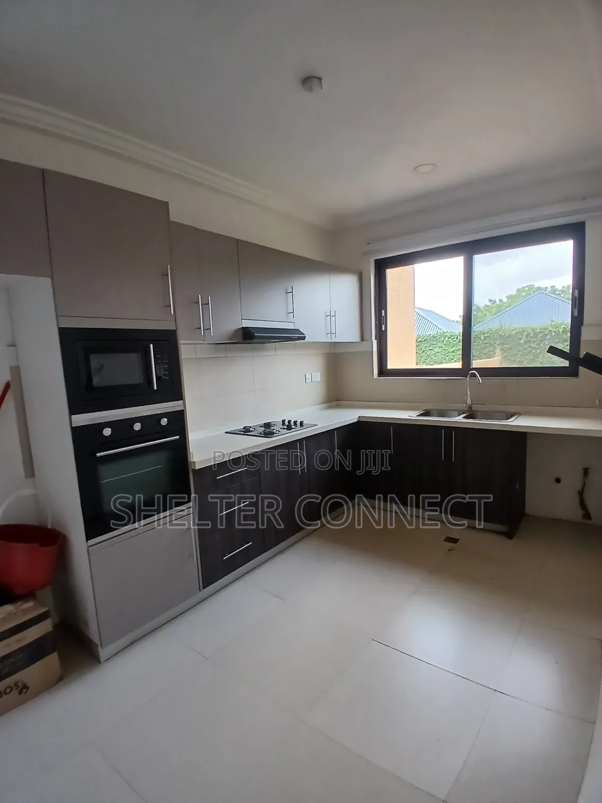 3bdrm Duplex in Oyarifa for sale