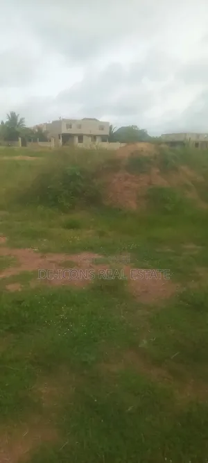 6 Plots of Land at Papase No.1 for Sale.