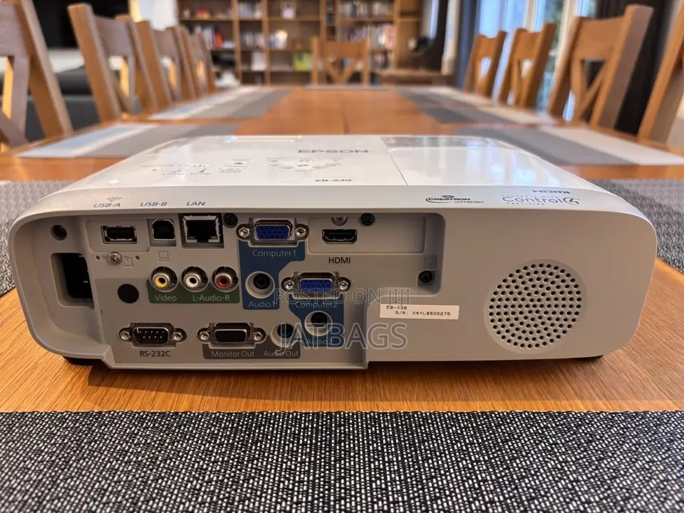 Epson Eb-X39 Projector 3500 Lumens - Uk Used (Free Delivery)