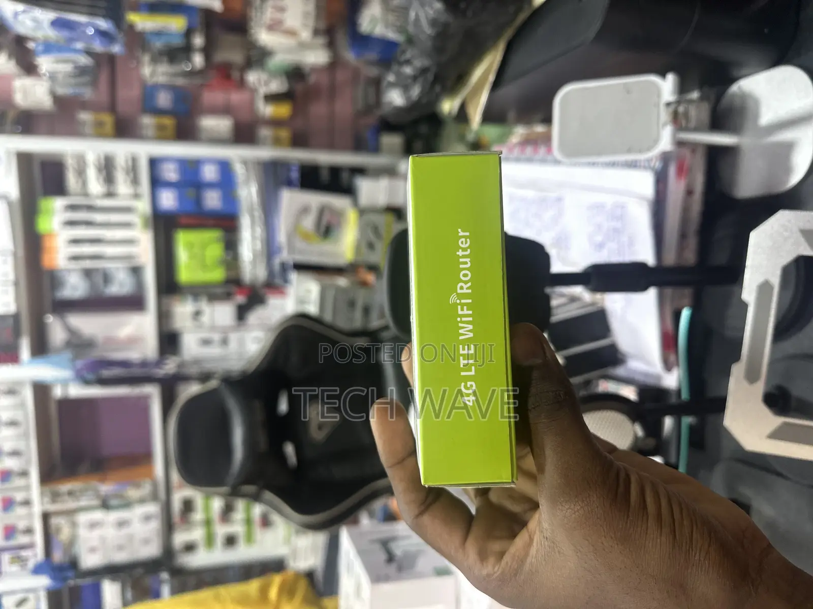 Universal Pocket Wifi and Power Bank