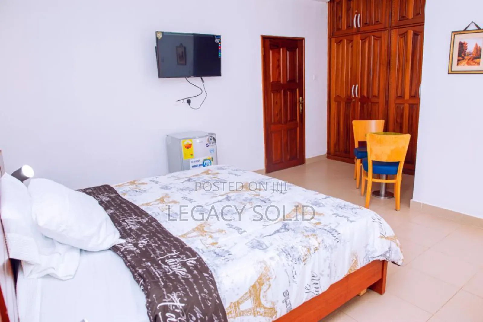 7bdrm Duplex in 𝙻𝚎𝚐𝚊𝚌𝚢 𝚜𝚘𝚕𝚒𝚍 𝚛𝚎𝚊𝚕, East Legon for sale