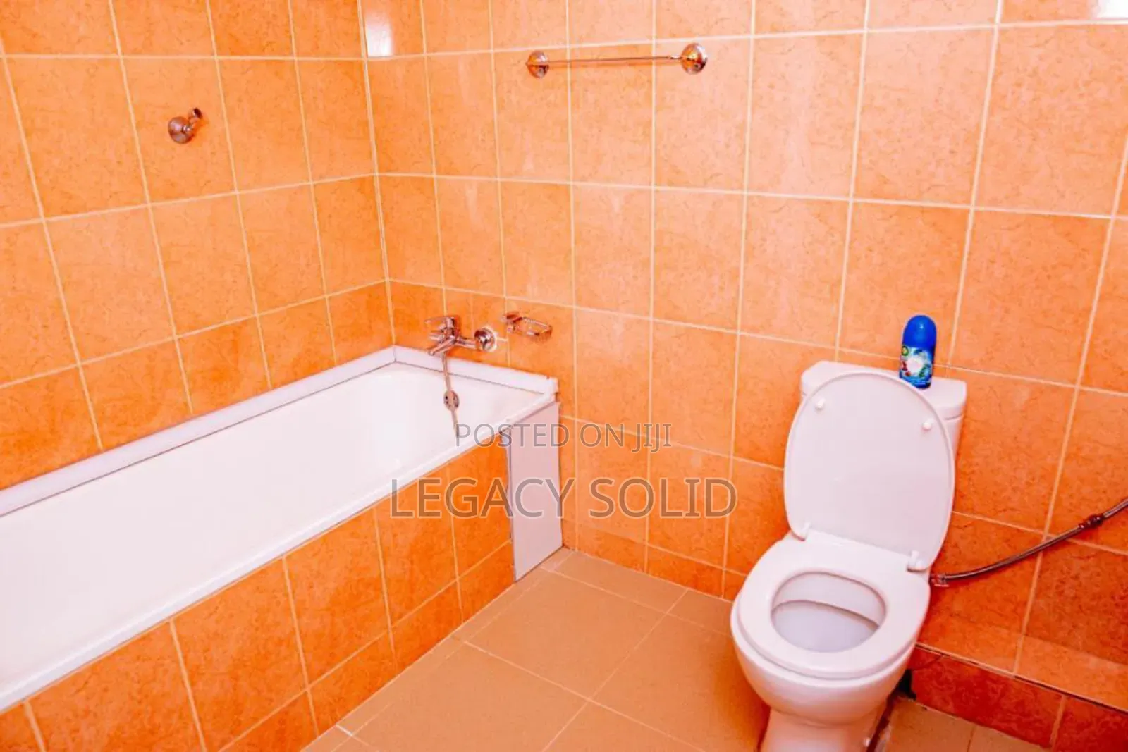7bdrm Duplex in 𝙻𝚎𝚐𝚊𝚌𝚢 𝚜𝚘𝚕𝚒𝚍 𝚛𝚎𝚊𝚕, East Legon for sale