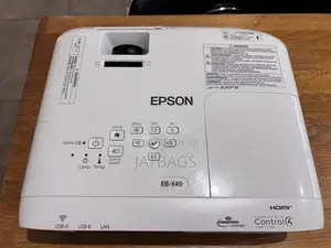 Epson Eb-X49 Projector 3600 Lumens From Uk (Free Delivery)